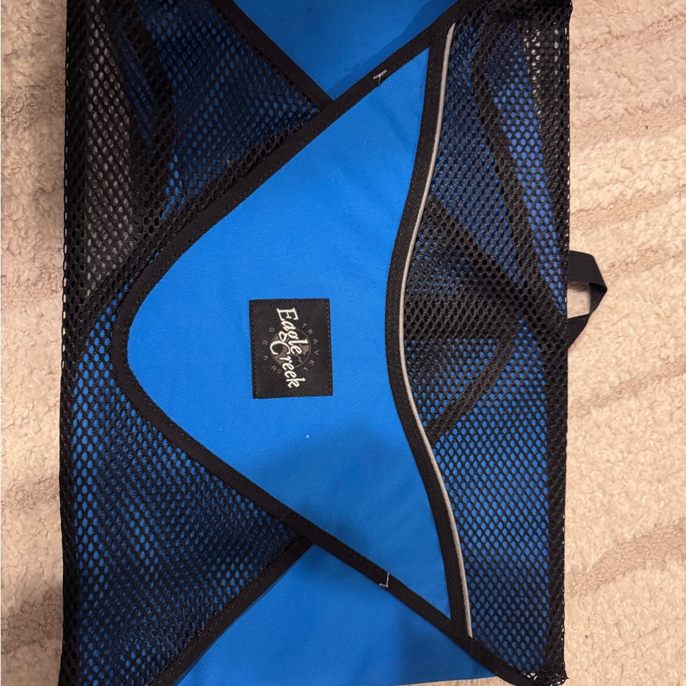 Eagle Creek Garment folder